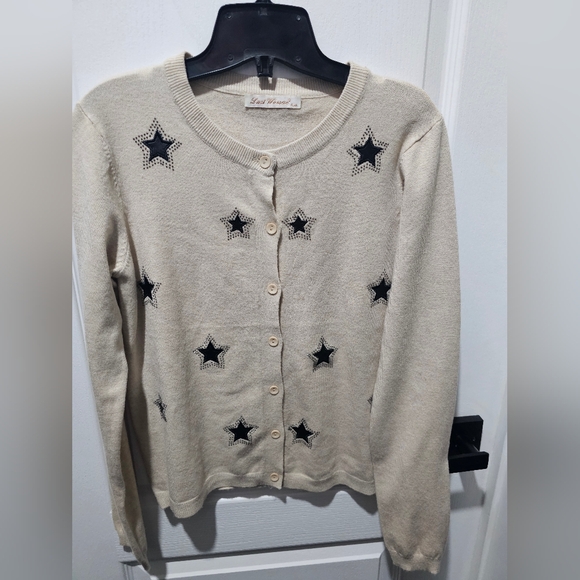 *NWOT* Button Up Cardigan - Picture 1 of 5